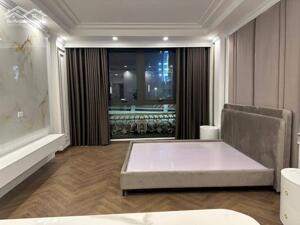 Nhà mới- Ở sướng- Dt 65m- 7 tầng- Thang máy- Ngõ thông- Gara ô tô- Phố Nguyễn Thị Định.