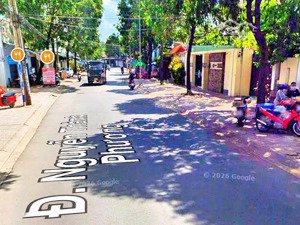 lô biệt thự mặt tiền đường nguyễn thành phương - thích hợp khách làm biệt thự vườn, khách sạn ,,,
