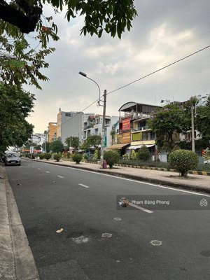 bán nhà mặt phố tại hiền vương, nhà đối diện công viên, 12,5 tỷ, 82m2, 1pn, 1wc