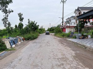 - lô đất đẹp nhất đường mạc phúc tư - tân thành - dương kinh - hải phòng.
- mặt đường nhựa 15m đối