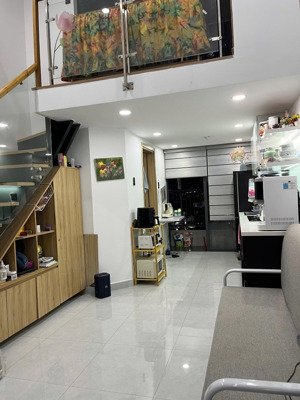 bán căn duplex 1pn giá 2tỷ3 bao thuế phí chung cư la astoria