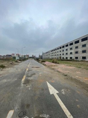 đất tđc ngay ngã tư đông côi,trung tâm thuận thành,phân lô,vỉa hè,xấp xỉ 50 triệu/m2, tiềm năng