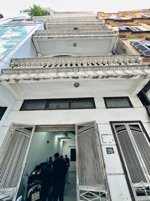 bán nhà p/lô phố khuất duy tiến 60m xây 5t , mt 5,5m oto vào nhà giá 25 tỷ thanh xuân