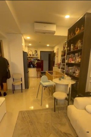 cần cho thuê chcc soho residence, quận 1, dt 60m2, 2 phòng ngủ, giá 16 triệu/tháng lh: 