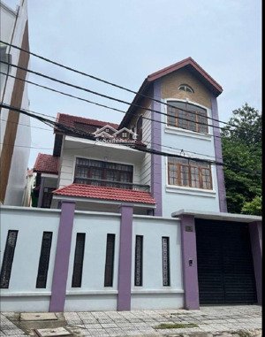 ace k thể bỏ lỡ siêu biệt thự tím mộng mơ. mái thái 3 tầng tên lửa. dt: 198m2. nơi sống lý tưởng gd