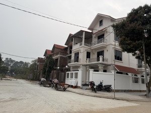 10 tỷ hơn bt song lập cực đẹp dự án vinaconex kđt quang minh - ml - hn