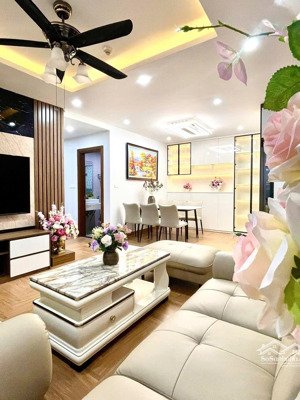 cho thuê căn hộ 2pn, 2wc, 73m2 tại n03-t6 ngoại giao đoàn, giá tốt/0333259780