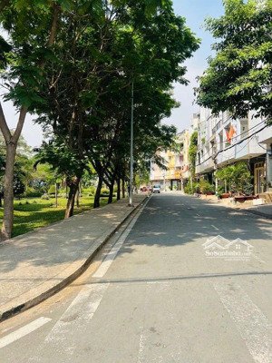 nhà 3 tầng, mặt tiền bình phú, 60m2, 4x15m, 8.3 tỷ