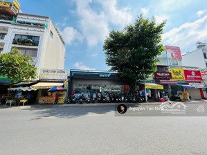 mặt tiền kinh doanh đường tân hương, đang cho thuê 55tr/tháng . (dt:12x18m cấp 4). giá: 47 tỷ