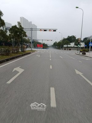 chính chủ bán nhà đẹp dương nội - 50m2, kinh doanh, gần aeon mall , giá hợp lý 15,8 tỷ