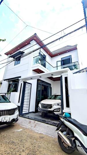 HIẾM! NHÀ NGANG KHỦNG 9.2M–80M²–2 LẦU MỚI ĐẸP–CÓ SÂN ÔTÔ–TẶNG FULL NỘI THẤT–CHỈ 6.2TỶ