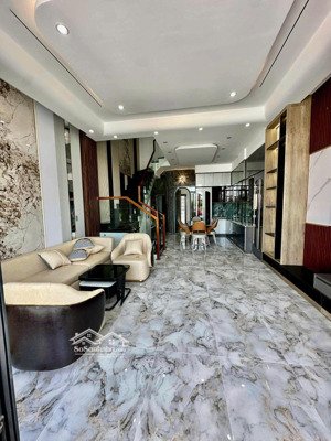 ncc bán nhà 3 tầng full nội thất - đường 5m5 cổ mân lan - hoà xuân - cẩm lệ