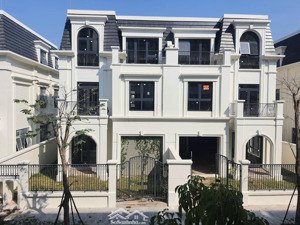 chỉ 35 tỷ sở hữu ngay biệt thự song lập diện tích 200m2 dự án hinode royal park. lh: 