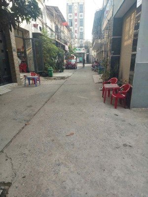 bán nhà bình tân - giáp tân phú - hẻm xe hơi - 52m2 - 3tầng - 3phòng ngủ - chỉ 4.7tỷ