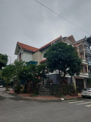 bán biệt thự kđt trần lãm 250m2 - 3t- mt 15m, nội thất cao cấp, koi, giá 16 tỷ.