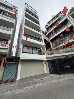 mặt tiền 9m trịnh công sơn hồ tây 100 tỷ gpxd 9 tầng đường thông hè rộng