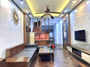 - nhà đẹp đón tết, khâm thiên, 2 thoáng, dân xây, ô chờ thang máy, dt 48m2 x 4 t giá : 12tỷ tl