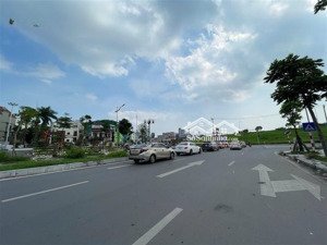 bán nhà mặt phố hồng tiến long biên | 40m2 | kinh doanh tốt | giá 14,5 tỷ