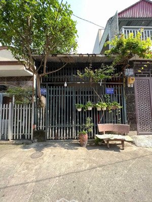 cần bán nhà sổ hồng riêng tân long, dĩ an diện tích: 70m thổ cư 100%