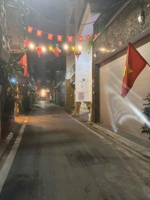 bán nhà gia thụy long biên | 54m2 | phân lô bàn cờ | mt 4,5m nở hậu | gara ô tô 7 chỗ | giá 15,x