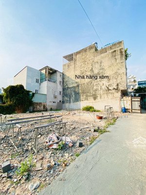 đất sạch thơm hẻm xe 4 bánh lăn tới luôn gần 60m2 ở quận 7 mà chỉ hơn 5 tỷ
