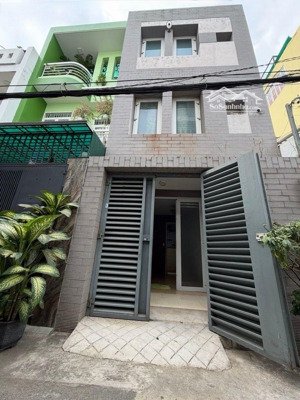 nhà mới vào ở ngay- 3 tầng 80m2 - hxt thông- ô tô vào nhà - vườn lài gần chợ tân hương - tt tân phú