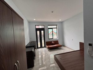 căn hộ dịch vụ nội đầy đủ nội thất xách va ly ở ngay