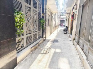 nhà mới xây - nở hậu tài lộc, dọn vào ở ngay - kênh tân hóa - 56m2 - 3pn - hẻm bagac thông