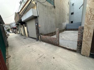 chính chủ cần bán 50m mt 4x12 vuông vắn tại đầu cầu tứ liên bên đông anh