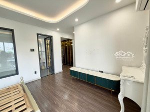 bán biệt thự khu compound trần não 200m2 nhà mới đẹp nội thất nhập khẩu kết cấu 3 tầng chủ thiệnchí