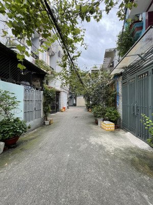 giá tốt hẻm ôtô - ngã 4 lê văn sỹ - dt 76m2 - chỉ nhỉnh 11 tỷ - tl chính chủ