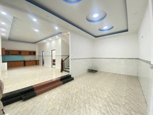 chủ ngộp lắm rồi -nhà 100m2- 3 thế hệ ở vô tư 100m2 chỉ hơn 4 tỷ