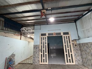 đất mặt tiền ngang 5.4m, 94m2 gần cầu ngã tư ga, qua gò vấp gần xịch, giá tốt 5.6 tỷ