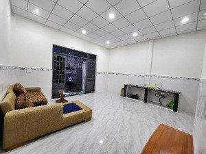 nhà hàng xóm trường tiều học trương văn thành- 67m2 mặt tiền 5.8m chỉ hơn 4 tỷ