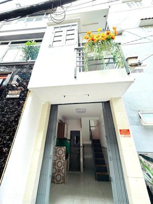 chỉ 1 tỷ 850, sở hữu ngay nhà âu dương lân q8. shr, hoàn công, 2tầng, mới đẹp, gần pảc mall cao lỗ