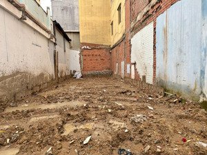 mặt tiền đường bàu cát, gần chợ bà hoa - 120m2 ngang lớn gần 6m.