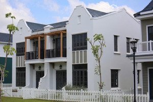 bán nhà biệt thự view đẹp tại novaworld phan thiết, 5 tỷ, 200m2, tiện ích đa dạng