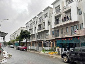 liền kề 75m2 giá hơn 6 tỷ, cách hồ gươm 12km, sổ nét căng, tiện ích đầy đủ, tại trung tâm từ sơn