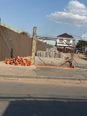 bán 3 lô f0 mặt tiền nguyễn thị sáng, giá 4tỷ750 đông thạnh, hóc môn