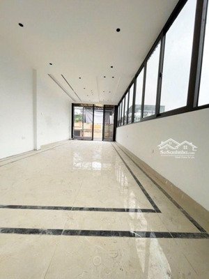 bán nr tại nguyễn khoái, 8,2 tỷ, 40m2, 4pn, 4wc, giá ưu đãi chỉ với