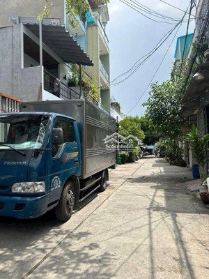 bán nhà trung tâm bình tân ngay hương lộ 3 đường 7m xe tải vivu 3 tầng mới tinh giá nhỉnh 3 d8o6ng2