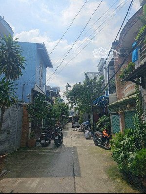 siêu phẩm bình tân - giáp tân phú - hẻm xe hơi - 3phòng ngủ - 2tầng - 56m2 - gần aeon - chỉ 5.75tỷ