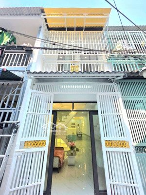 nhà đẹp vào ở liền chính chủ cần bán gần phú mỹ hưng quận 7