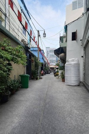 gần mặt tiền tt q10 lê hồng phong 4 tầng btct gần 40m 7 tỷ hơn