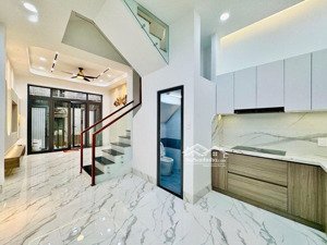 lê đức thọ gò vấp 3 tầng 4 phòng ngủ gần siêu thị emart, cv làng hoa,ô tô tận cửa