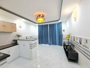 chính chủ cho thuê nhà nguyên căn hẻm 1544 lê văn lương (ngay cầu long kiển), dtsd 70m2 (2 pn, 2wc)