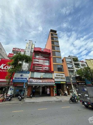 bán gấp nhà mt lạc long quân, tân bình, dt 8x30m, 2 tầng, hđt 150tr, giá 35 tỷ