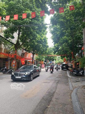 nhà đẹp trần quốc vượng, 7 tầng, thang máy, nhà mới ở luôn, gần đhsp, quốc gia, đi lại thuận tiện