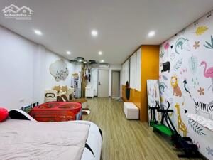 Nhà liền kề ngõ 124 Vĩnh Tuy, 56m2 x 7T thang máy, MT 4.5m, giá 19.4 tỷ có TL, 0985868893