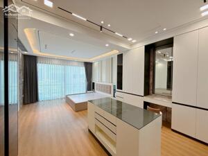 Nhà đẹp- Phân lô- Ở sướng- 5 tầng- 7 ngủ- Ngõ thông- Vỉa hè- Ô tô tránh- Phố Trần Duy Hưng.